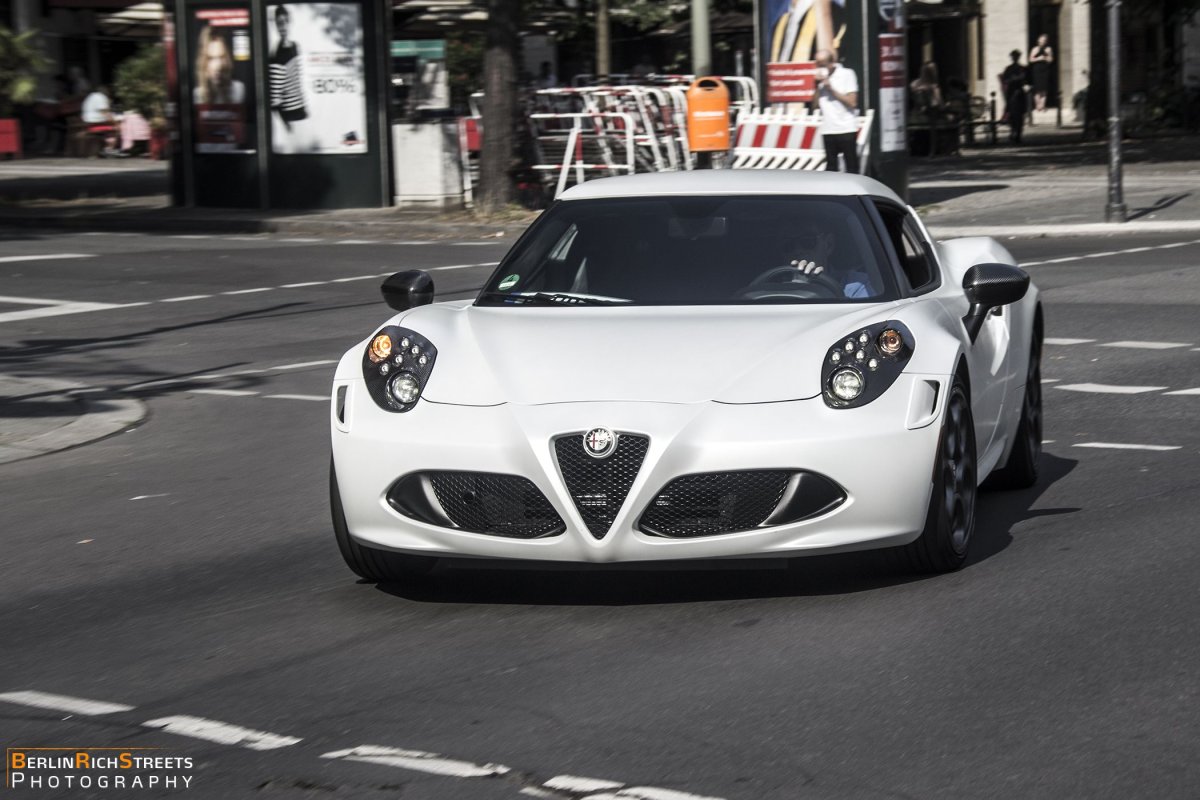Alfa Romeo 4C Launch Edition spotted in Berlin — BerlinRichStreets